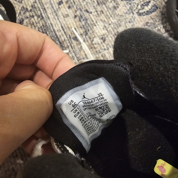 Air Jordan size US 6 TODDLER TWO PAIRS! - Picture 3 of 5